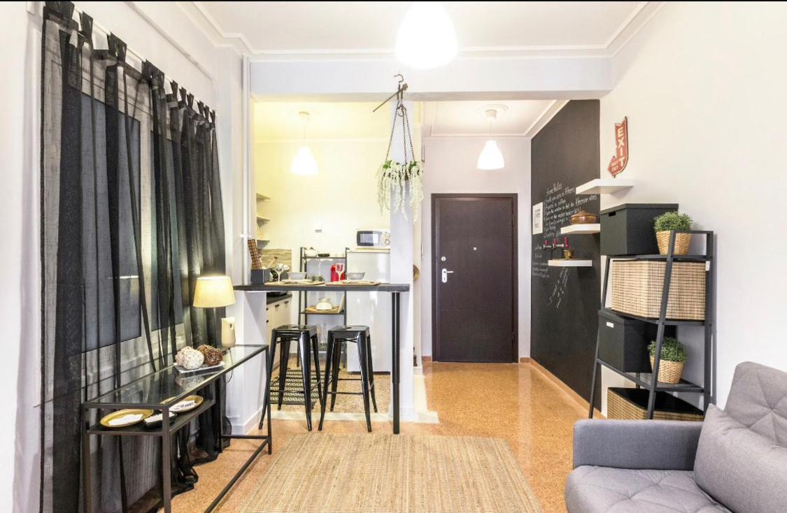 Luxuriously Central Studio In The Heart Of Ateny Zewnętrze zdjęcie
